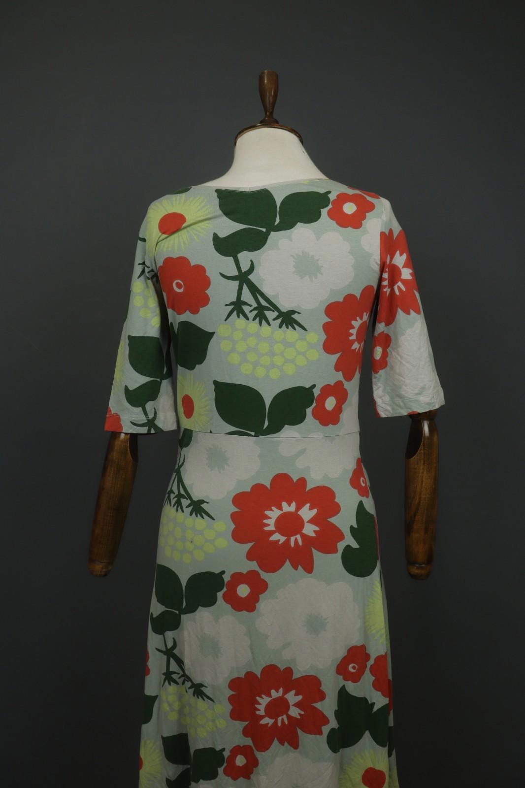 MARIMEKKO VIRRAN KUKKATORI Multi Floral Short Sleeve V-Neck Maxi Dress – Size S