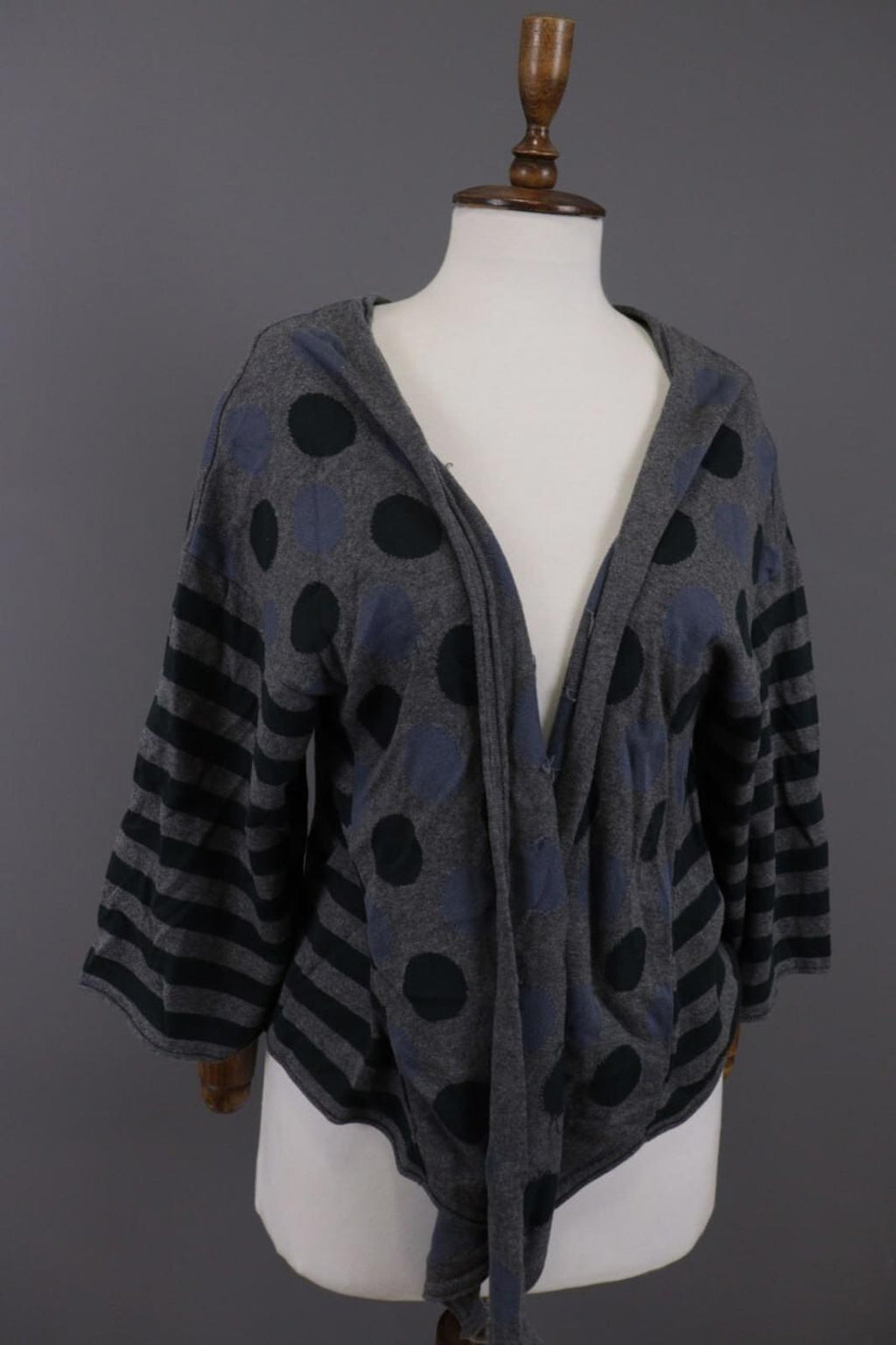 GUDRUN SJODEN Gray Dotted Striped Cape Wrape Knit Cardigan Sweater – Size L