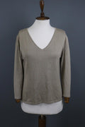OSKA Gray Long Sleeve V-Neck Stretch Lightweight Top Blouse – Size 2