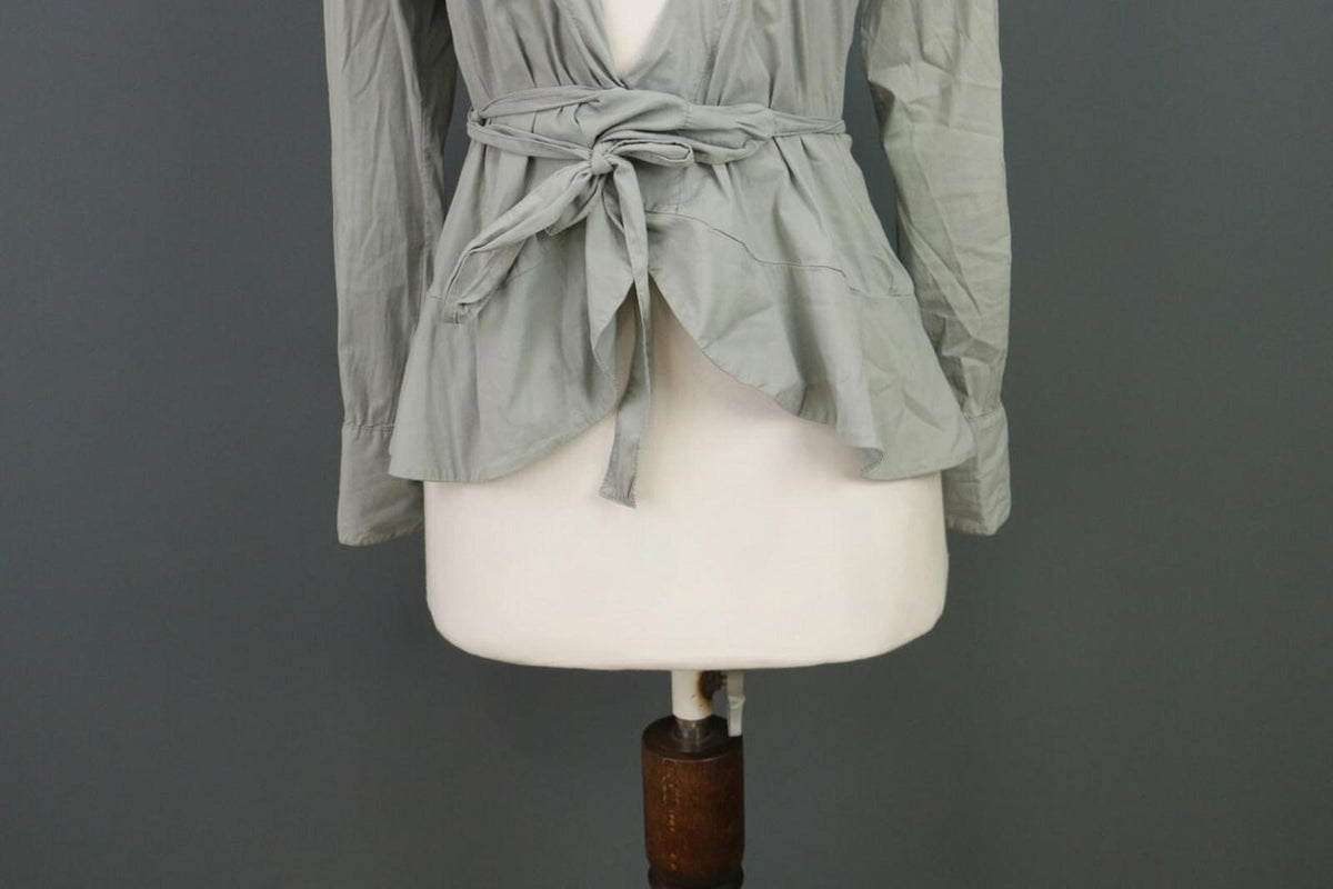 TRANSIT PAR SUCH Gray Beolt Long Sleeve Cape Top Blouse Shirt – Size 1