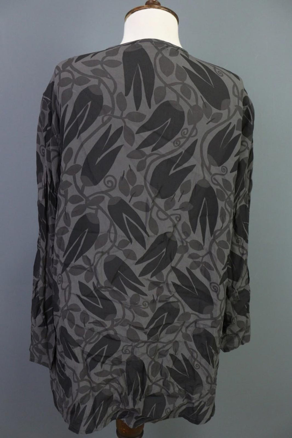 GUDRUN SJODEN Gray Black Leaf Print 100%Viscose Button Front Sheath Dress – Size L