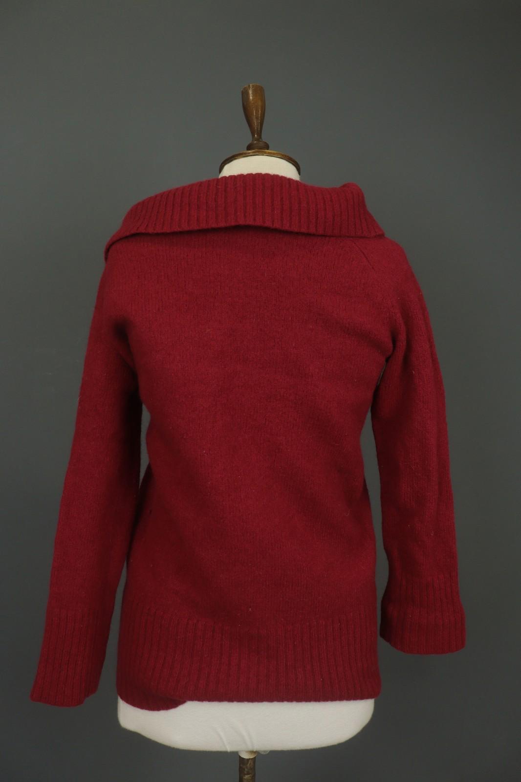 GUDRUN SJODEN Red Knitted Embroidered Raglan Sleeve Mock Neck Sweater – Size M