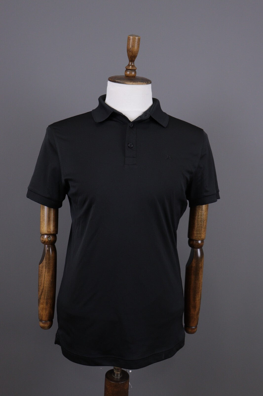 J.Lindeberg Regular Fit Sport Golf Black Short Sleeve Polo Shirt – Size M