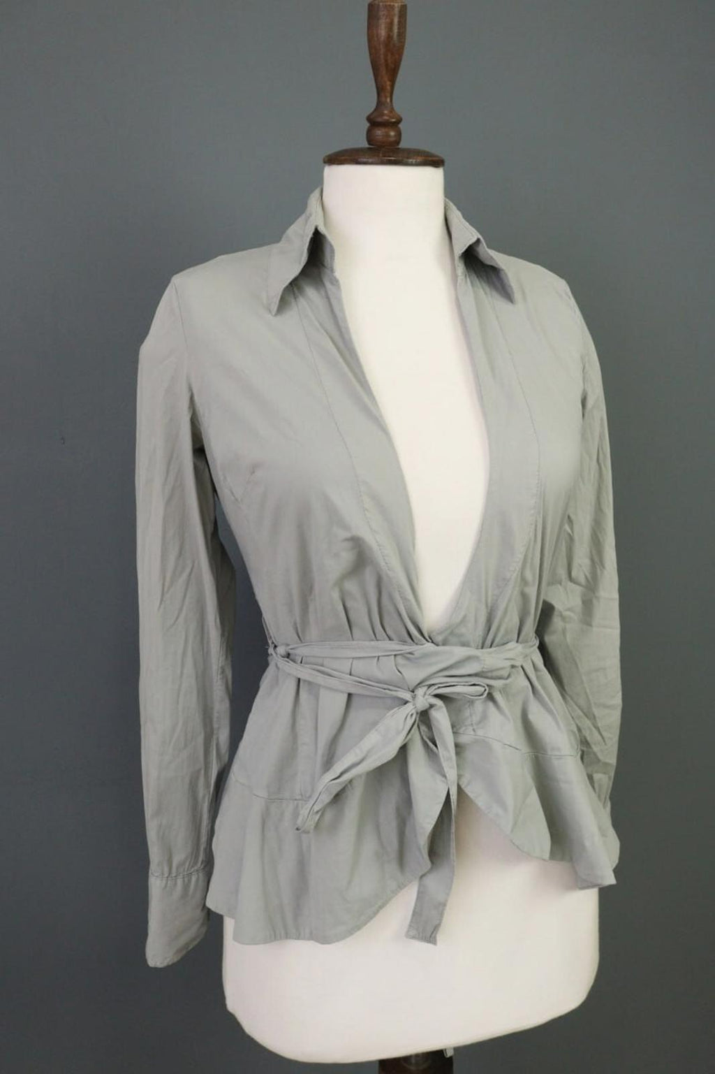 TRANSIT PAR SUCH Gray Beolt Long Sleeve Cape Top Blouse Shirt – Size 1