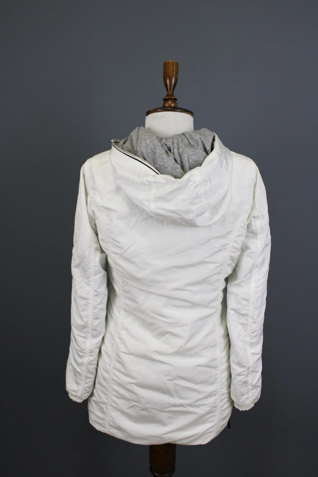 DUVETICA White Lightweight Hooded Full Zip Long Jacket – Size 44