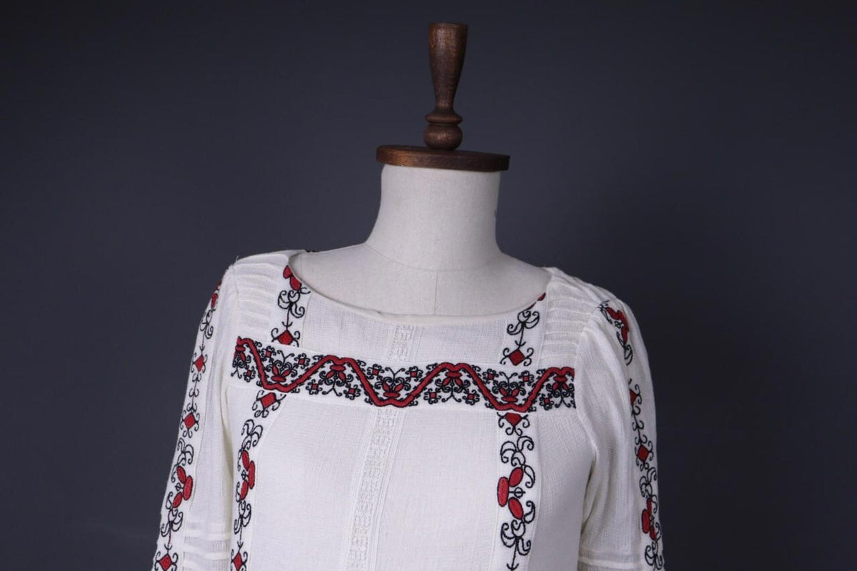 ALICE + OLIVIA White Floral Embroidered Long Sleeve Blouson Midi Dress – Size XS