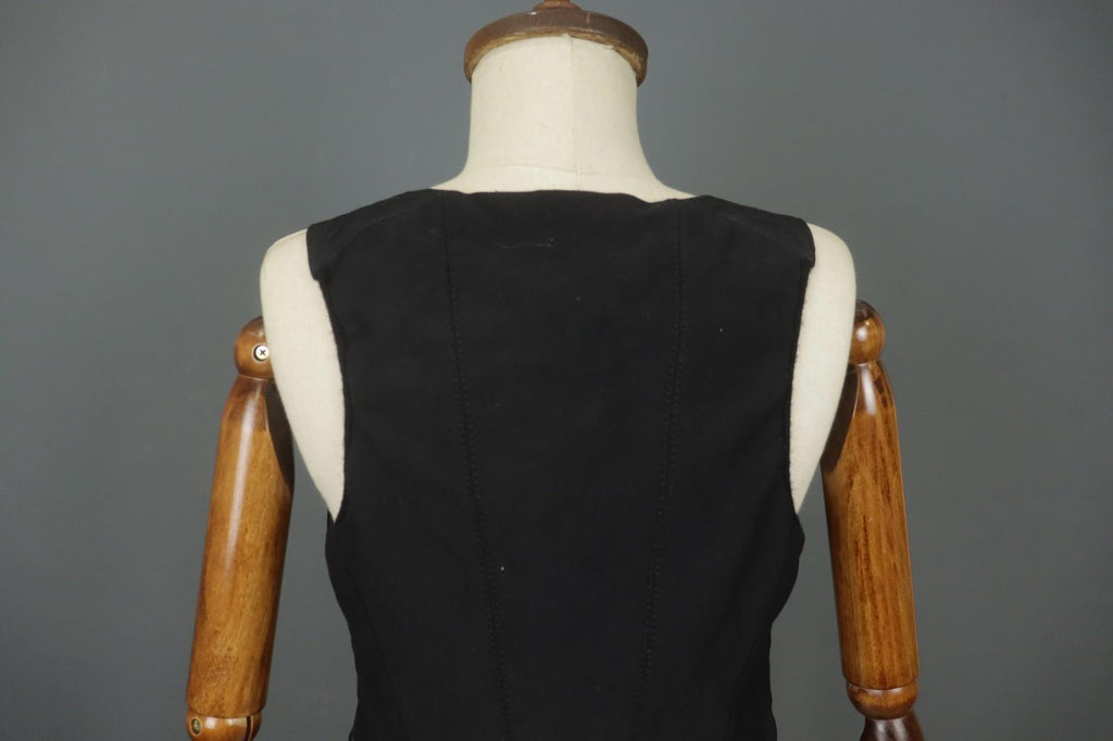 HIGH USE Black Cotton Sleeveless V-Neck Zipper Pockets Button Front Vest – Size 44