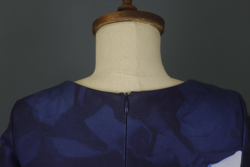 ESCADA SPORT Blue Rose Print Zipper Back Half Sleeve Sheath Dress – Size 38