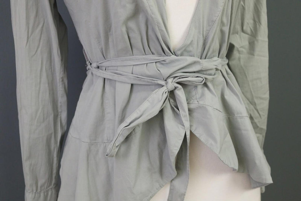 TRANSIT PAR SUCH Gray Beolt Long Sleeve Cape Top Blouse Shirt – Size 1