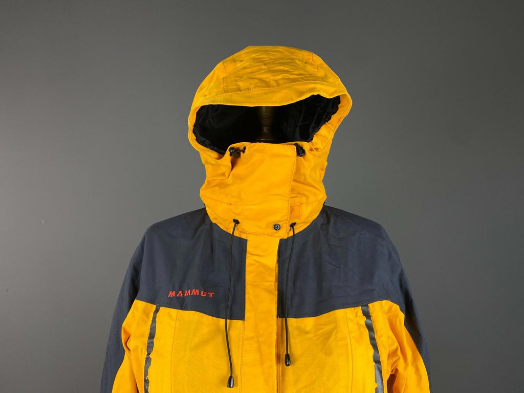 MAMMUT GORE-TEX XCR Zip-In System Full Zip Hooded Outdoor Jacket – Women's S