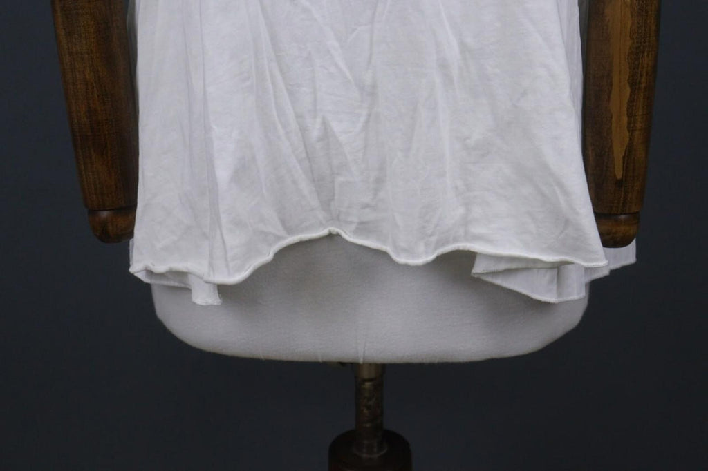 OZAI N KU White Cotton Round Neck Short Sleeve High Low Tee Shirt Dress – Size S – Used