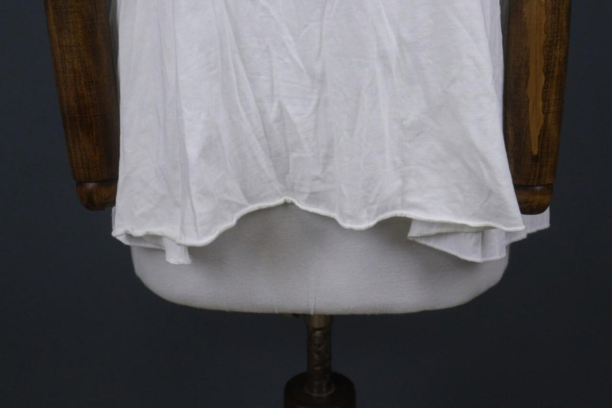 OZAI N KU White Cotton Round Neck Short Sleeve High Low Tee Shirt Dress – Size S – Used