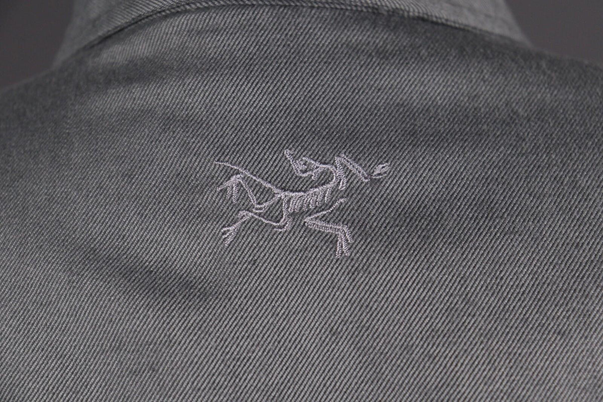 ARCTERYX Relaxed Fit Gray Long Sleeve Button Hiking Shirt – Size M