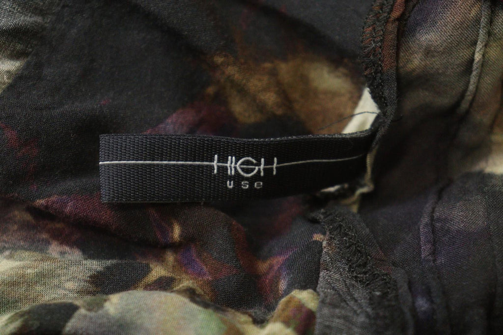HIGH USE Multicolor Geo Print 100%Viscose Keyhole Button Front Blouse Top Sz 38