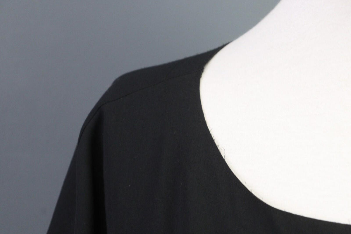 OSKA Black Short Sleeve Button Scoop Neck A-Line Blouson Dress – Size 3