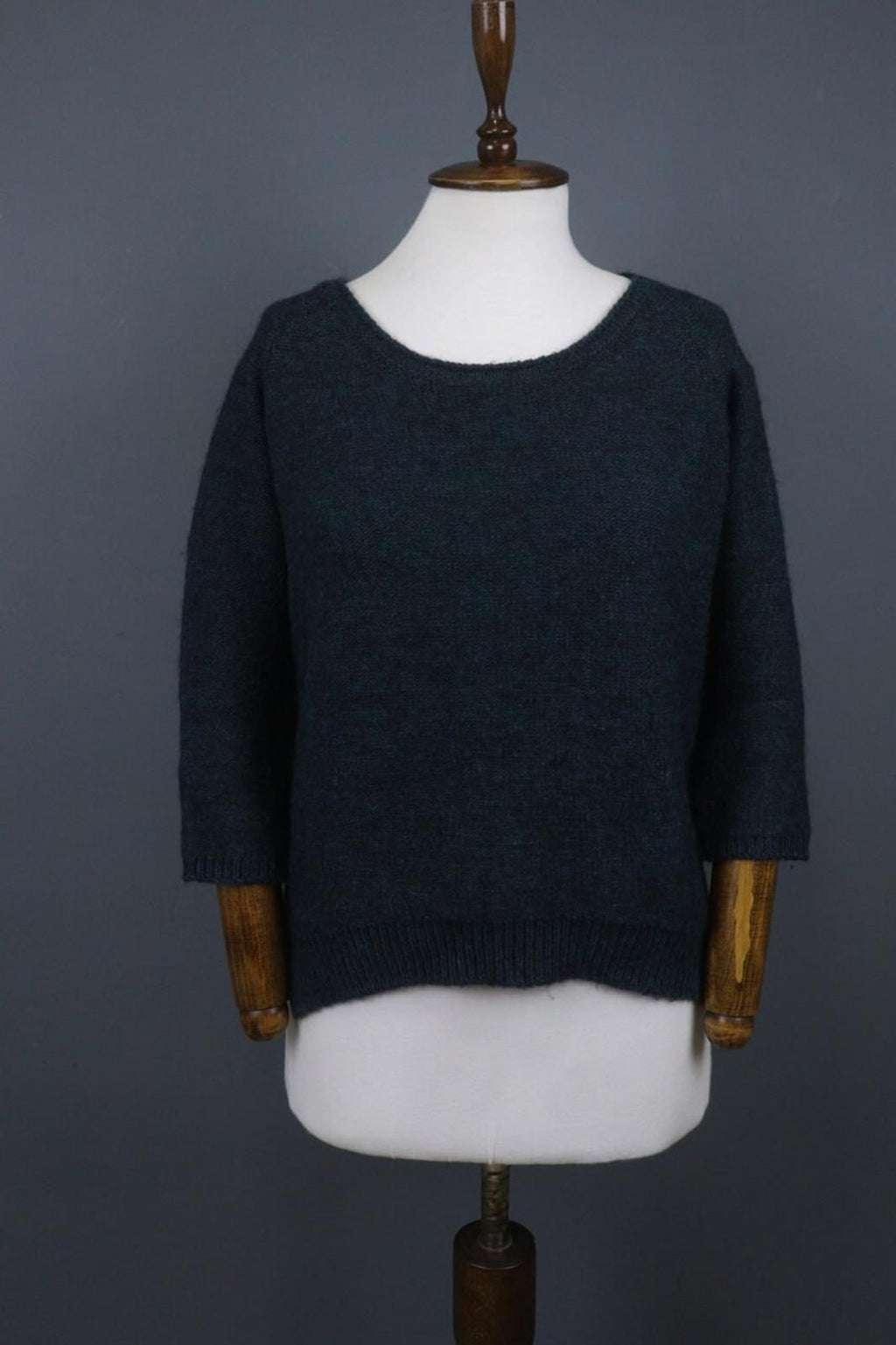HUMANOID Green Wool Blend Round Neck Long Sleeve Ribbed Cuff/Hem Sweater – Size S