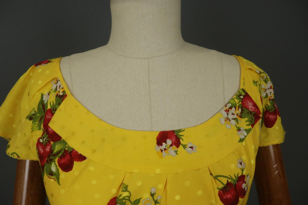 Juicy Couture Yellow Floral Short Sleeve Back Buttons Fit & Flare Dress – Size 6