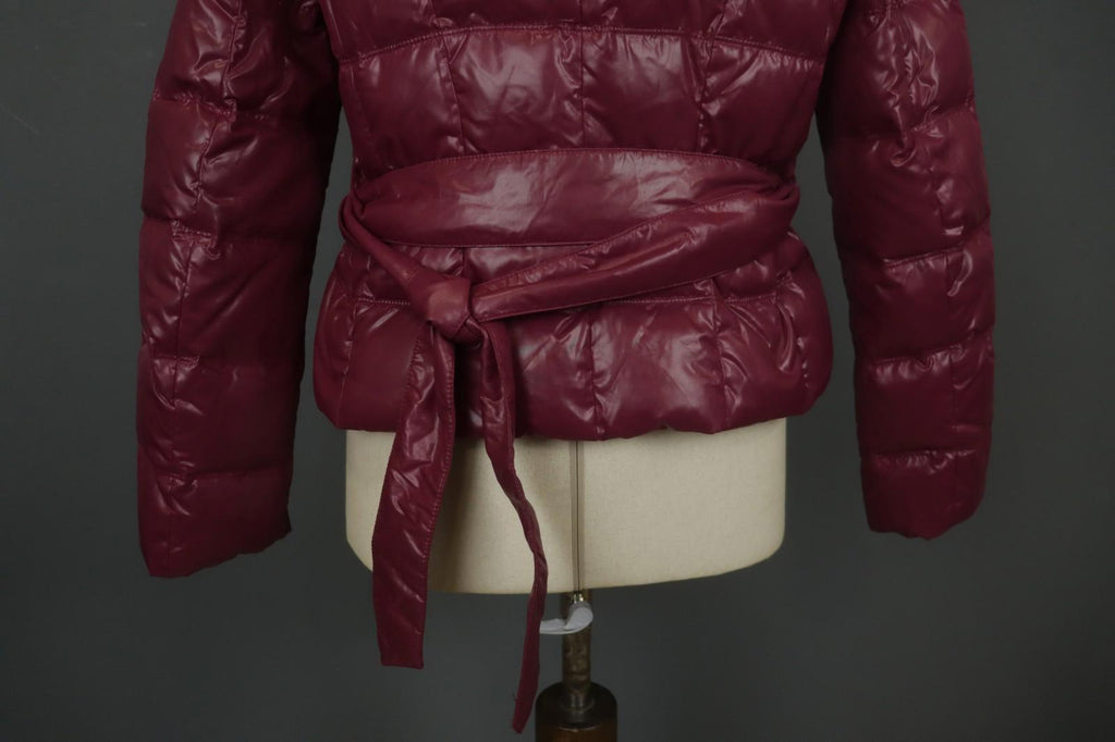 WEEKEND MAX MARA Red Long Sleeve Mock Neck Snap Inside Zip Puffer Jacket – Size 44