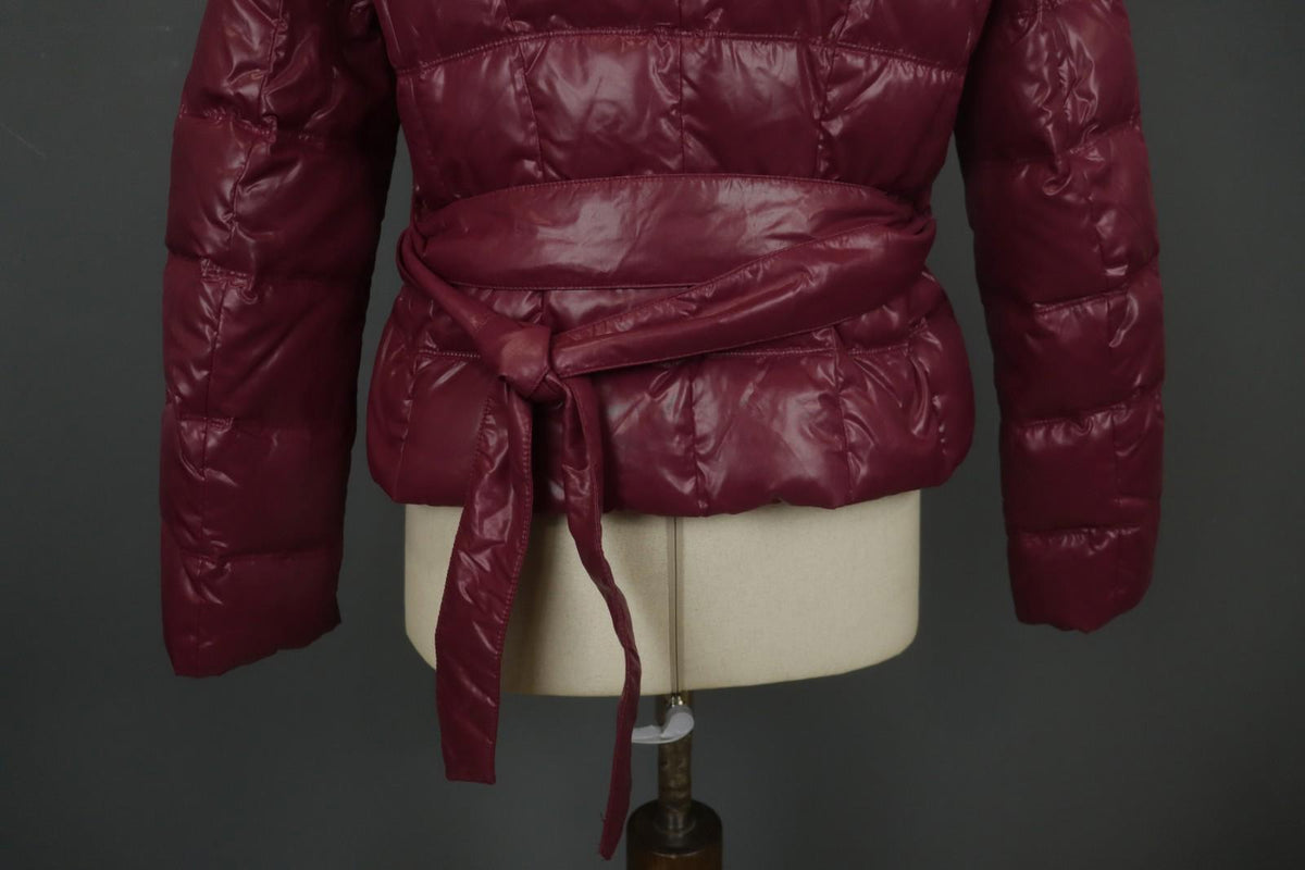 WEEKEND MAX MARA Red Long Sleeve Mock Neck Snap Inside Zip Puffer Jacket – Size 44