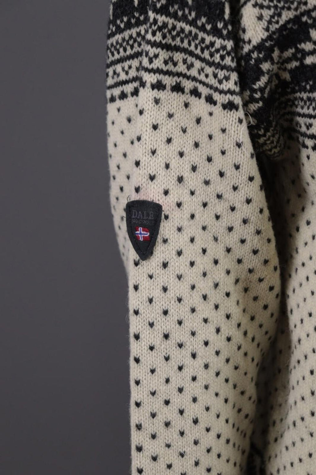 DALE OF NORWAY Beige Fair Isle Wool Knit Button Ski Cardigan Sweater S 48