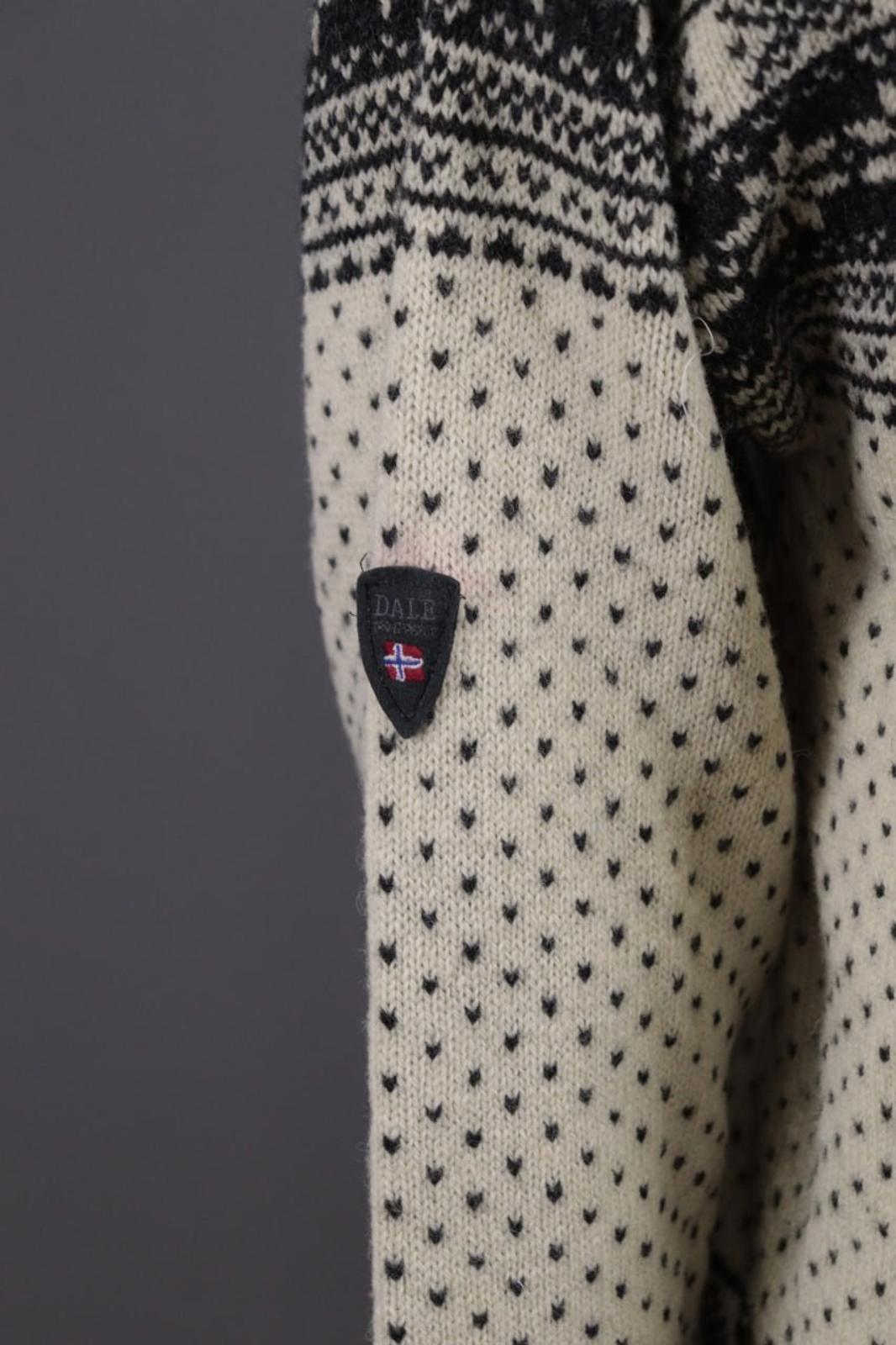 DALE OF NORWAY Beige Fair Isle Wool Knit Button Ski Cardigan Sweater S 48