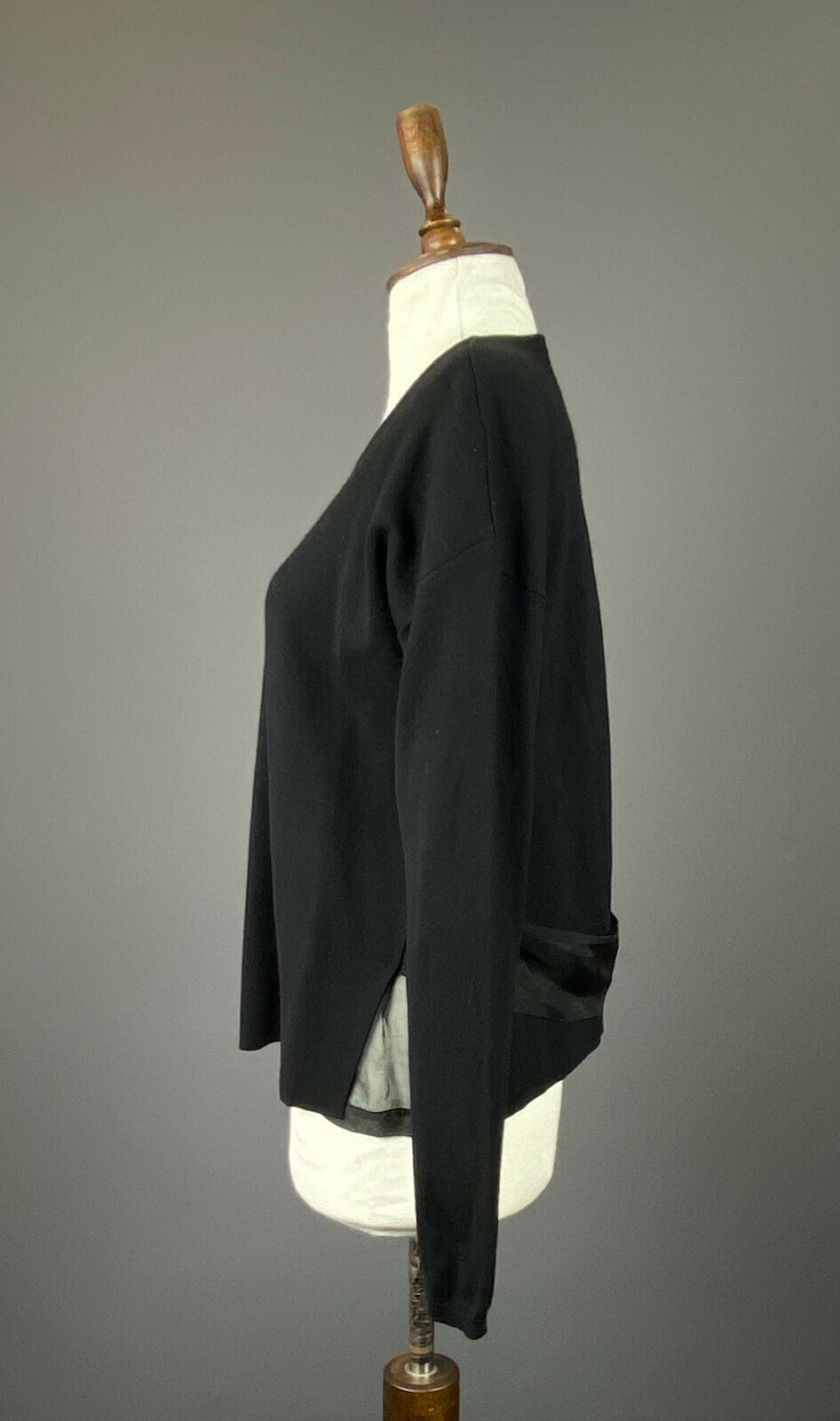 Dorothee Schumacher Black Wool Long Sleeve Belted Sweater – Women's 4