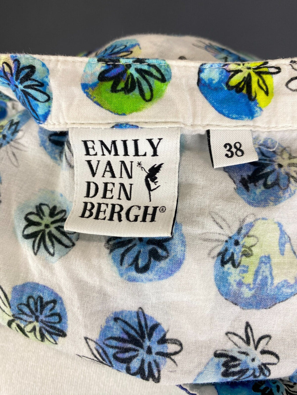Emily Van Den Bergh Multicolor Henley Floral Long Sleeve Shirt – Size S US 6 EU 38