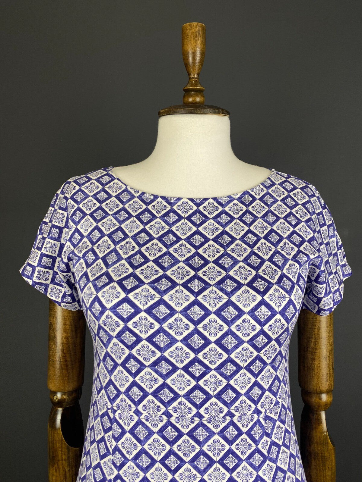 Weekend Max Mara Blue Desiner Short Sleeve A-Line Midi Dress – Size 40