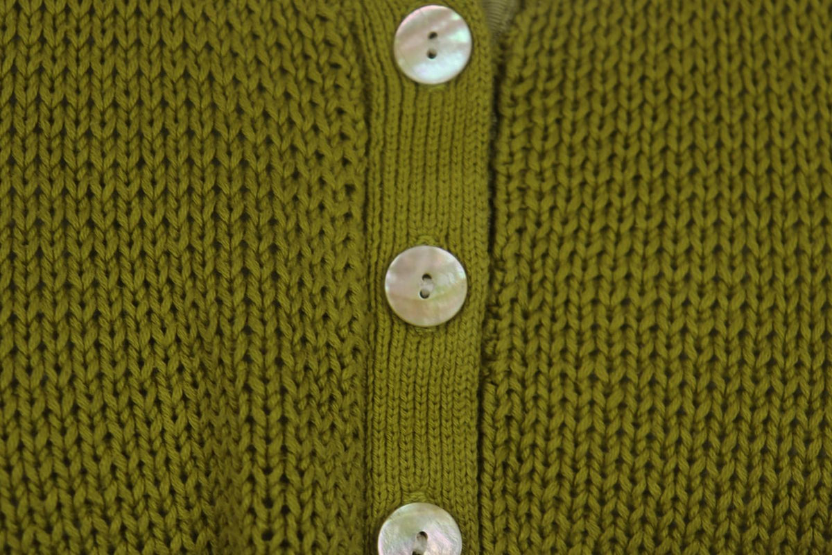 GUDRUN SJODEN Green Knitted Long Sleeve Round Neck Button Front Sweater – Size L