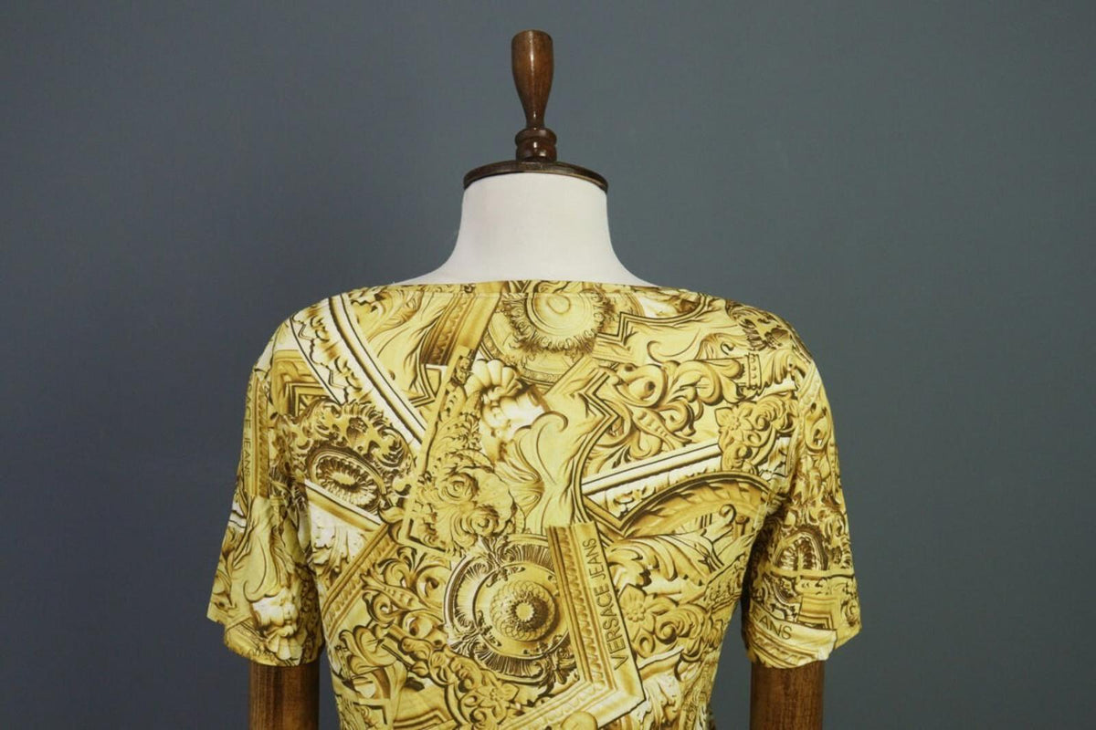BNWT VERSACE JEANS Multicolor Gold Printed Short Sleeve Blouse Top – Size USA 4