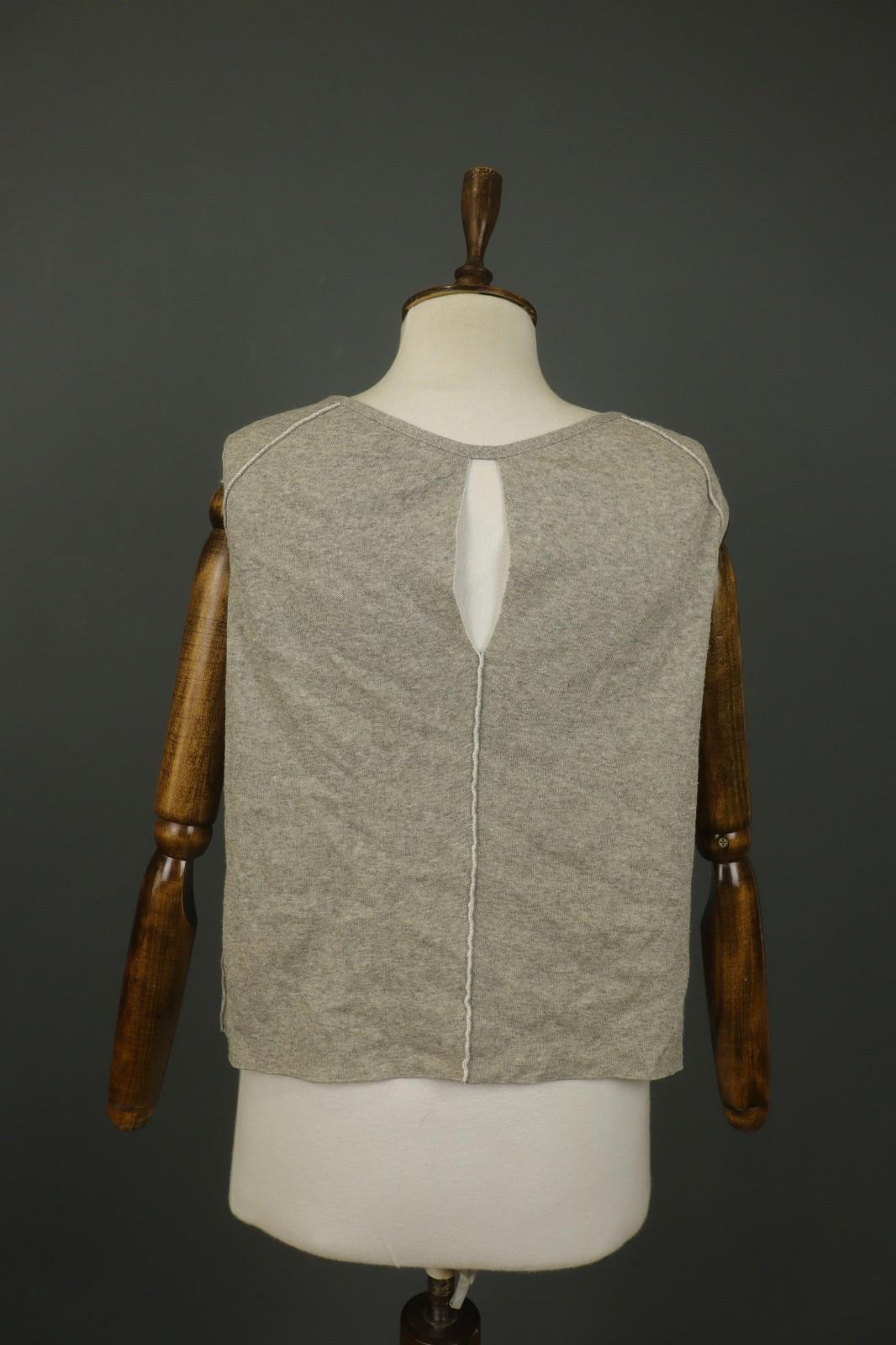 ANNETTE GORTZ Gray White Regular Fit Sleeveless V-Neck Pullover Tank Top – Size M