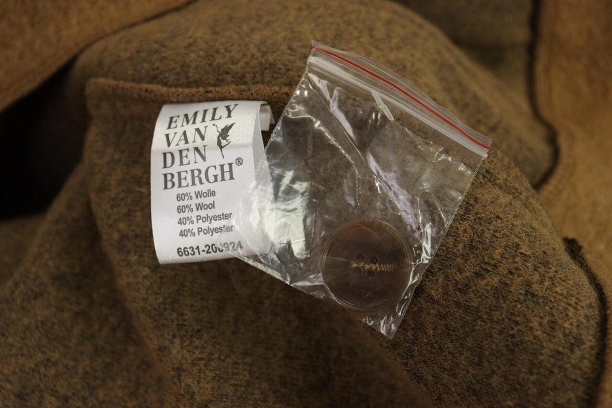 EMILY VAN DEN BERGH Brown Wool Knit Button Blazer Cardigan – Size 40