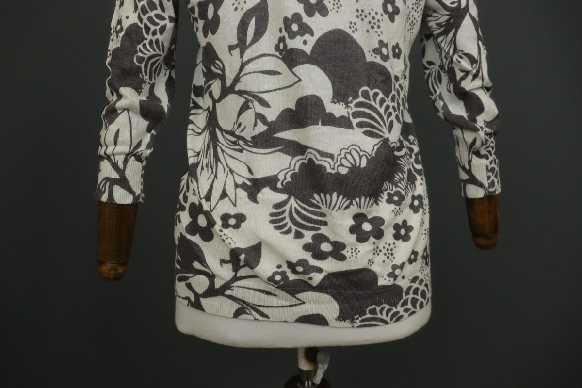 ST-MARTIN'S Black White Floral Knitted Raglan Sleeve Button Front Sweater – Size M