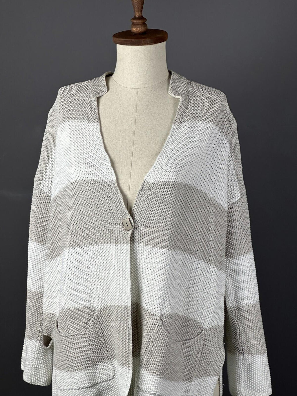 FABIANA FILIPPI Ivory Knit Striped One Button Cardigan Sweater – Size 46 L – Used