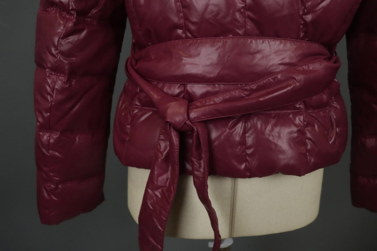 WEEKEND MAX MARA Red Long Sleeve Mock Neck Snap Inside Zip Puffer Jacket – Size 44
