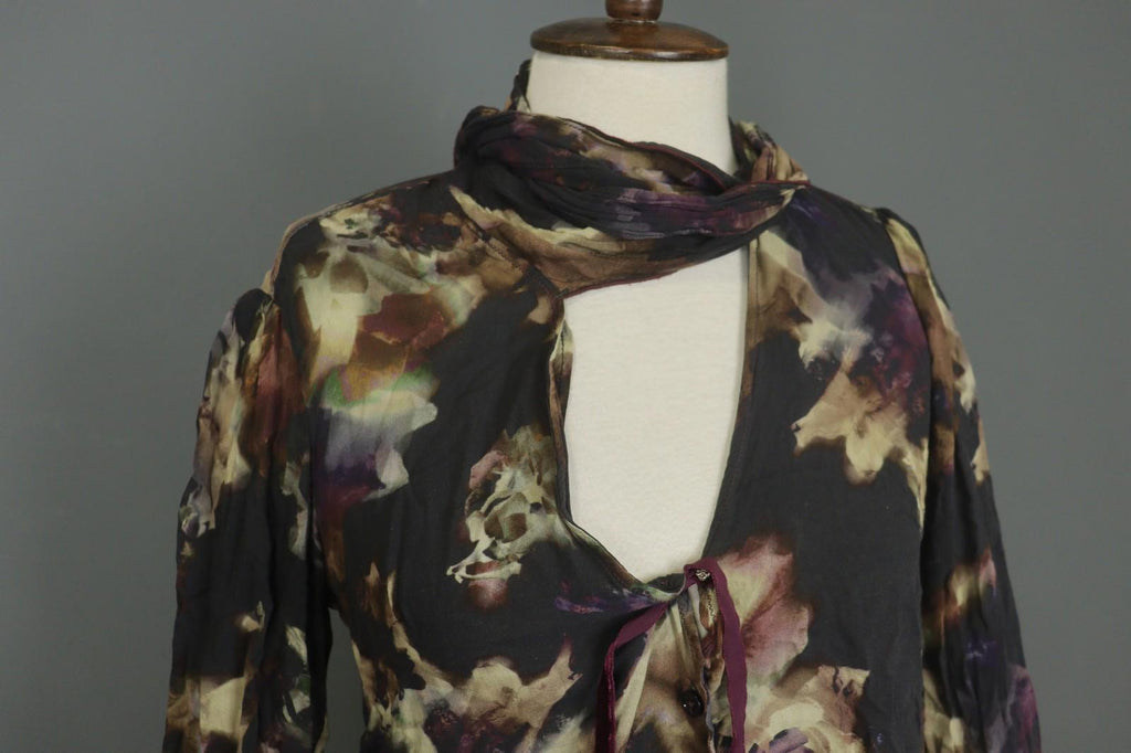 HIGH USE Multicolor Geo Print 100%Viscose Keyhole Button Front Blouse Top Sz 38