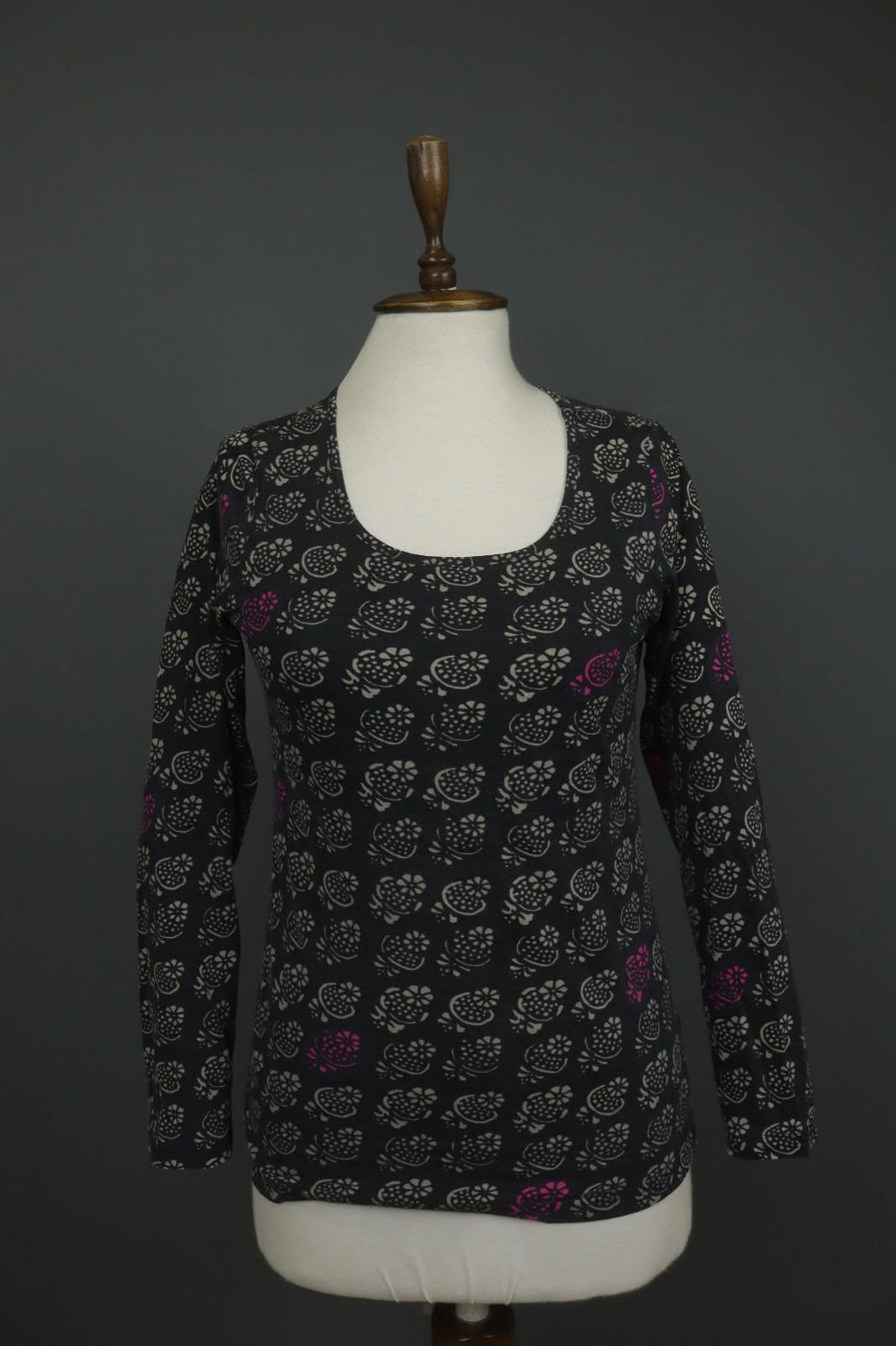 MARIMEKKO 036916 SITRUUNA Black Floral 100% Cotton Scoop Neck Blouse Top – Size S