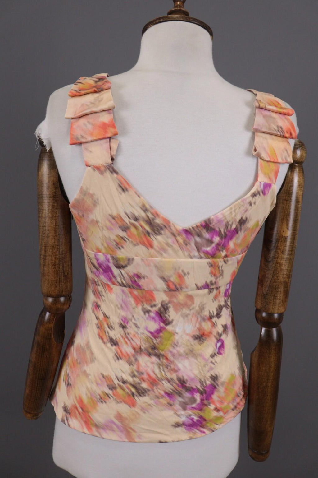 GIANNI VERSACE Multicolor Floral 3D Sleeveless V-Neck Blouse Tank Top – Size 40