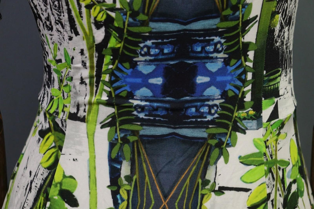 AVENTURES DES TOILES Multi Printed V-Neck Short Sleeve Sheath Dress – Size 36