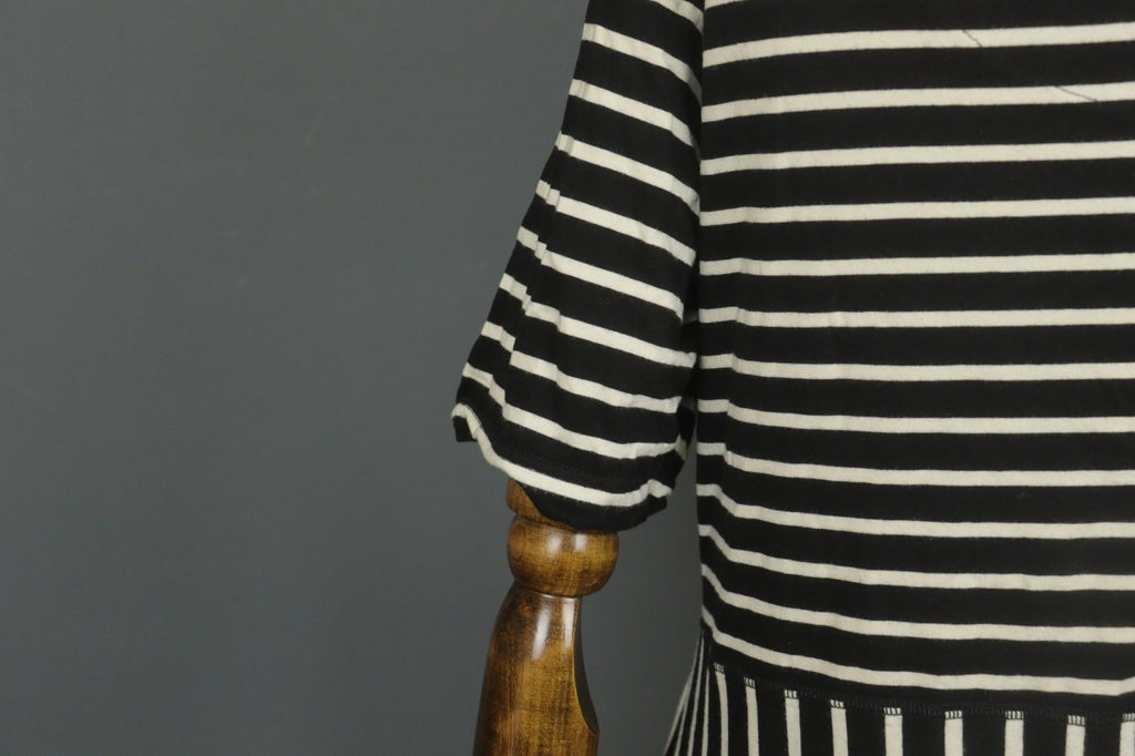 GUDRUN SJODEN Black White Striped Casual V-Neck Short Sleeve A-Line Dress – Size L