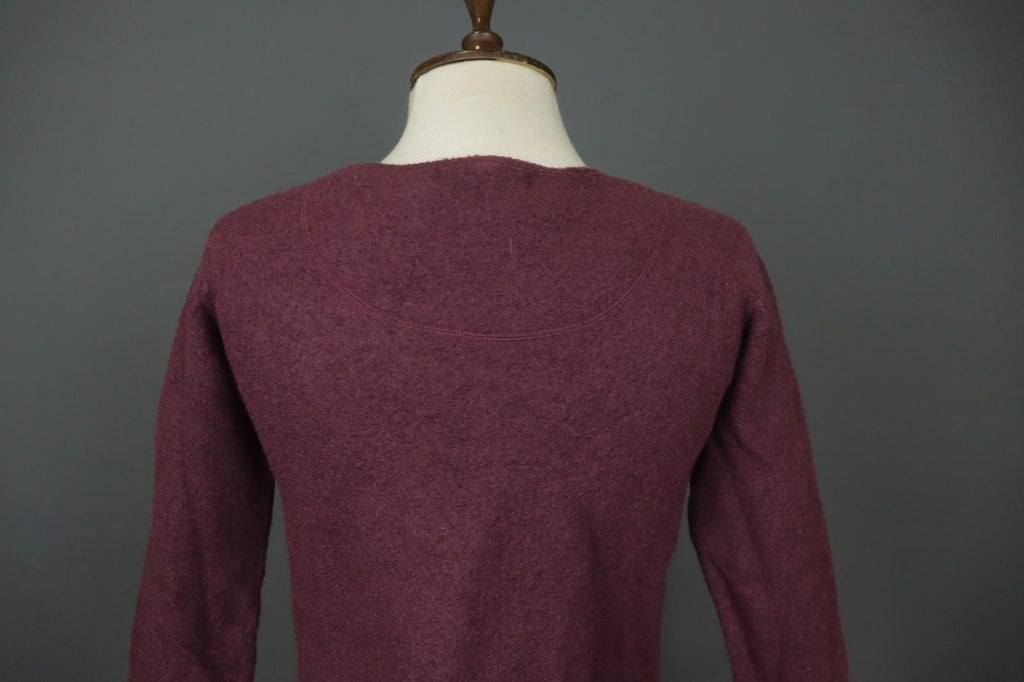 GUDRUN SJODEN Burgundy 100% Wool Side Slit Round Neck Pullover Sweater – Size S