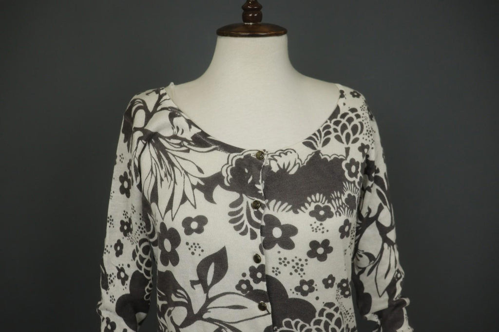 ST-MARTIN'S Black White Floral Knitted Raglan Sleeve Button Front Sweater – Size M
