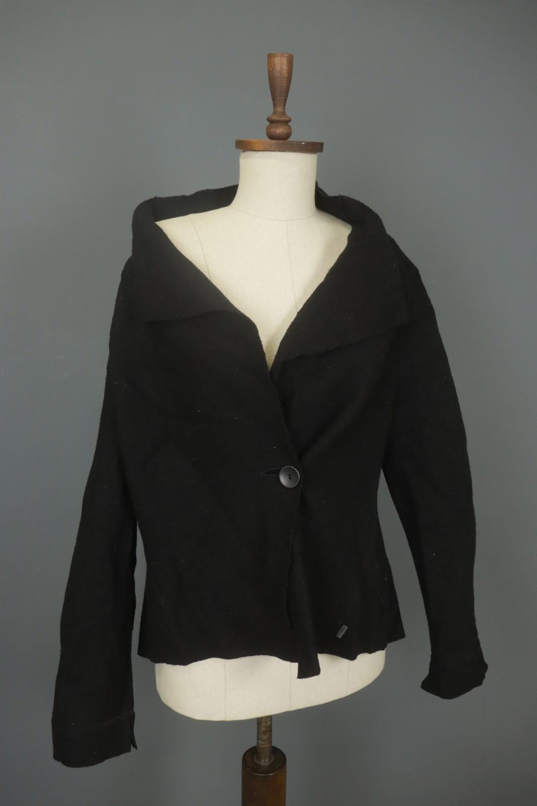 OSKA Black Long Sleeve Shawl Collar Casual One Button Blazer Jacket – Size 2