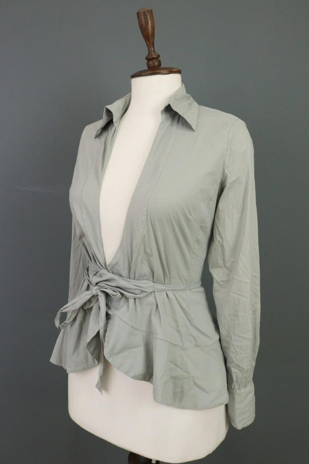 TRANSIT PAR SUCH Gray Beolt Long Sleeve Cape Top Blouse Shirt – Size 1