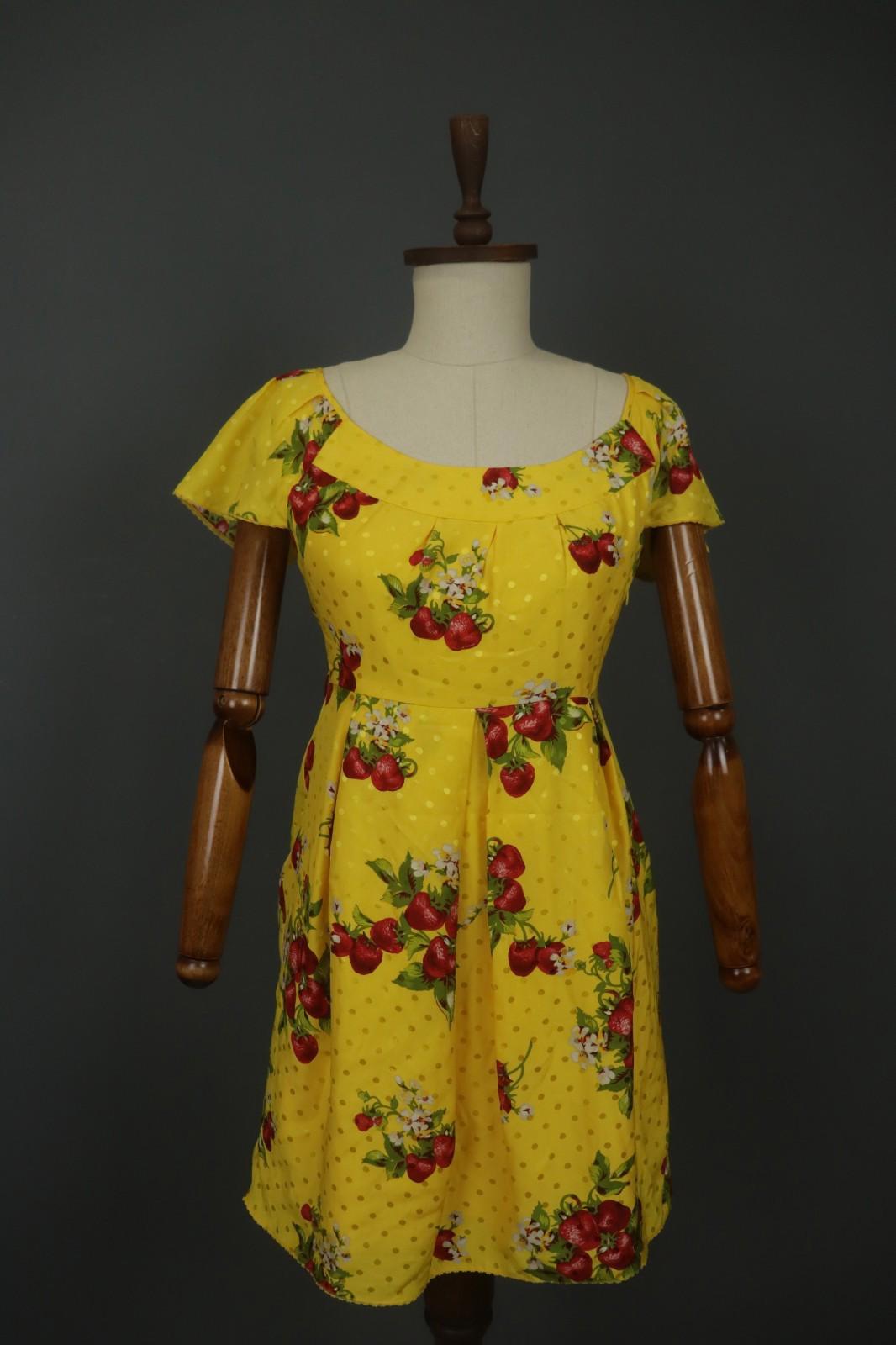 Juicy Couture Yellow Floral Short Sleeve Back Buttons Fit & Flare Dress – Size 6