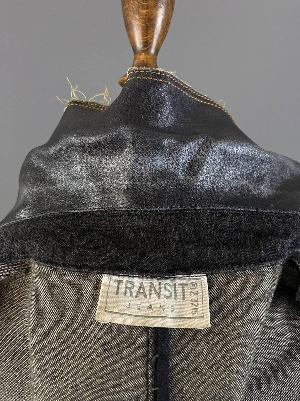 TRANSIT Jeans Black Elbow Patches Hand Print Custom Denim Jacket – Size M 2