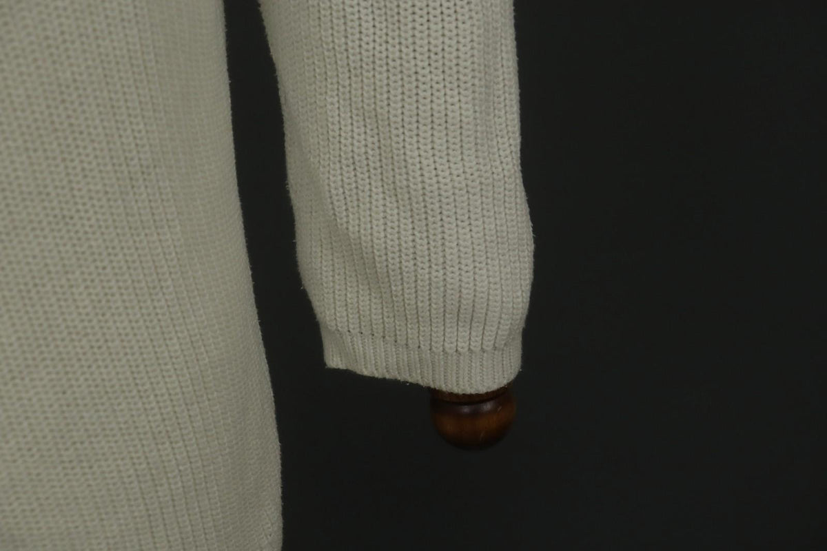 Salvatore Ferragamo White Knitted Crew Neck Long Sleeve Pullover Sweater – Size 38