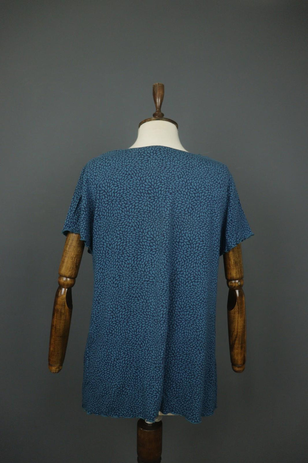 GUDRUN SJODEN Navy Blue Floral Modal Short Sleeve Pullover Shift Dress – Size L