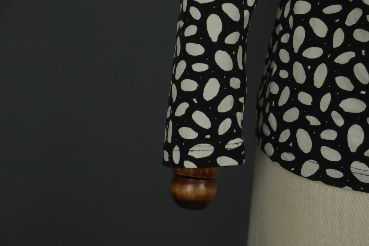 MARIMEKKO CERO White & Black Polka Dot Round Neck Long Sleeve Blouse Top – Size M