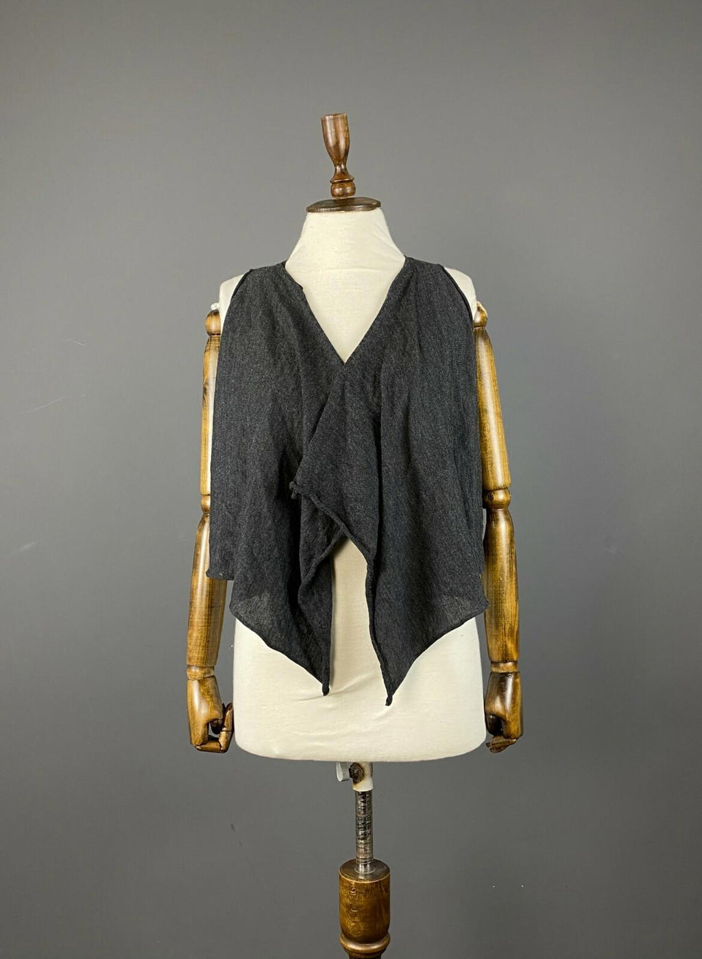 PRADA MILANO Grey Open Front Sleevless Cardigan Sweater – Size 38